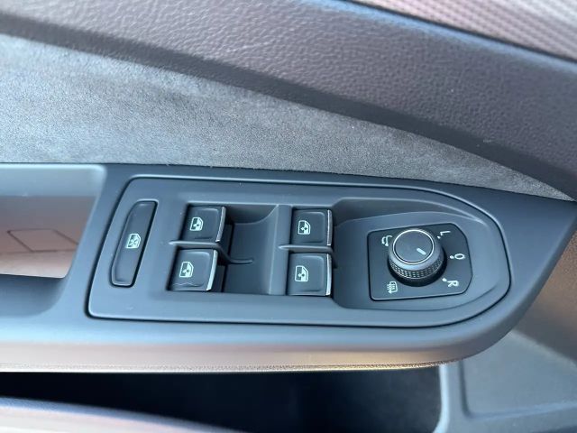 Volkswagen Golf DSG Style