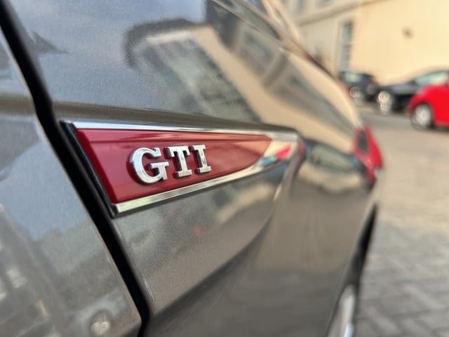 Volkswagen Polo 2.0 TSI DSG GTI