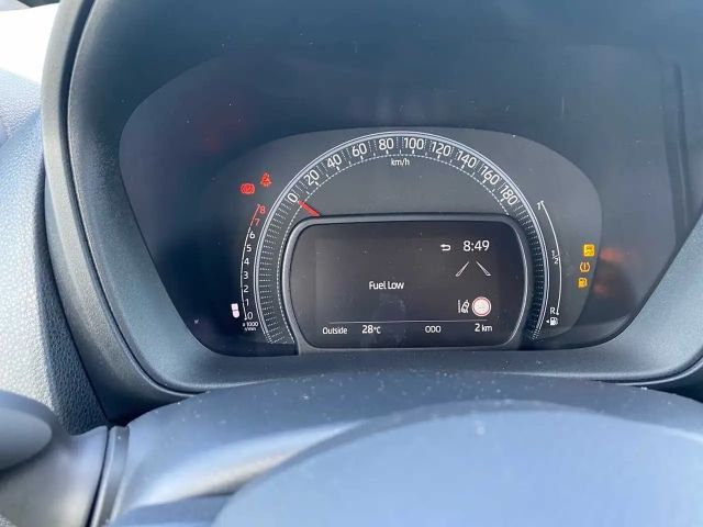 Toyota Aygo X 1.0 VVT-i Hatchback Play VVT-i