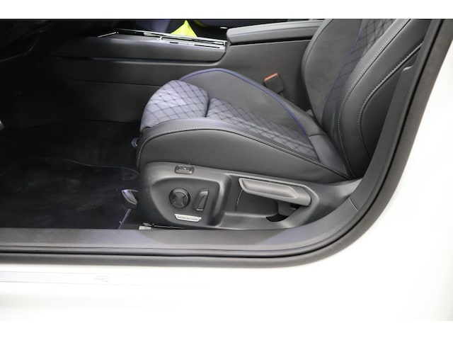 Volkswagen Passat 2.0 TDI R-Line Variant