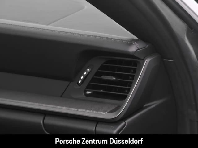 Porsche 992 Cabrio Carrera