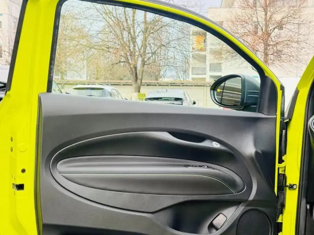 Abarth 500e Scorpinoissima