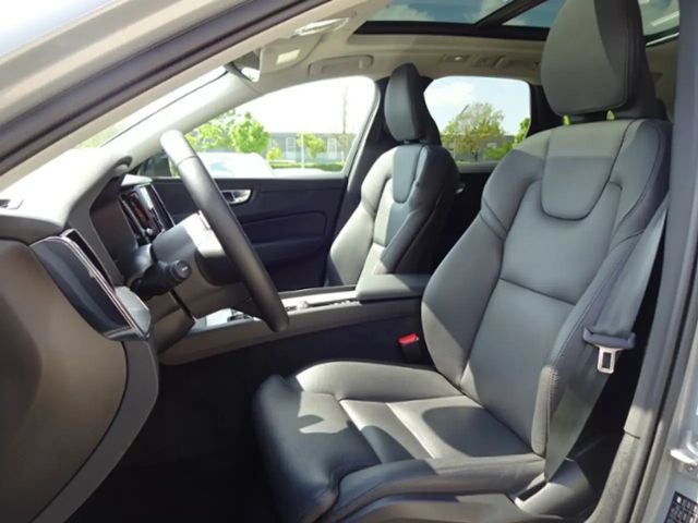 Volvo XC60 Dark Plus