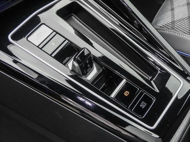 Volkswagen Golf R-Line Variant