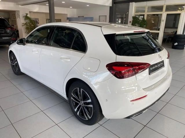 Mercedes-Benz A 200 Progressive