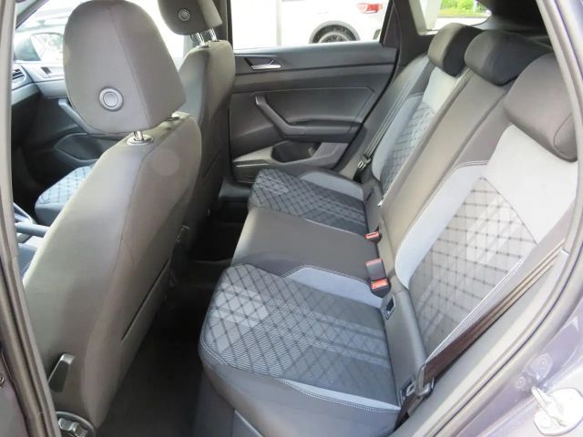 Volkswagen Taigo 1.0 TSI DSG R-Line