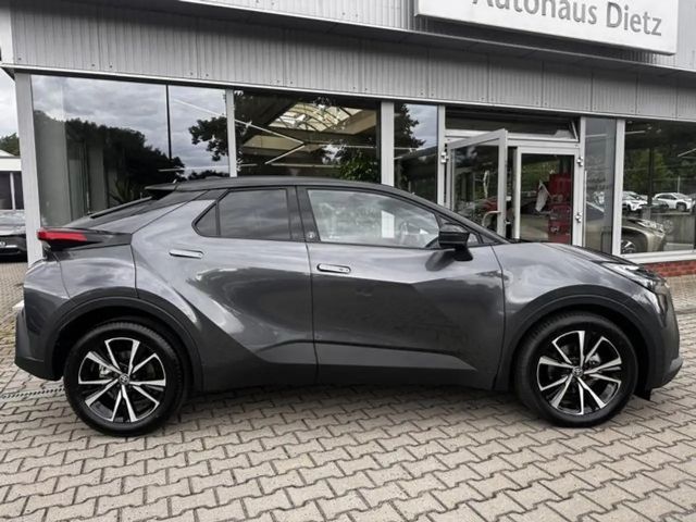 Toyota C-HR Hybride Team D Voorwielaandrijving
