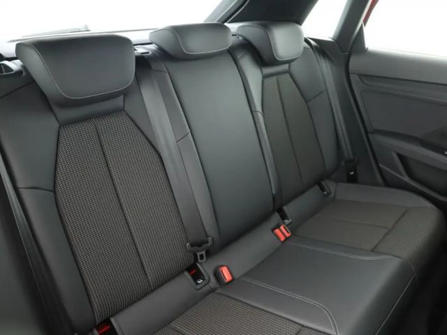 Audi A3 30 TFSI Sedan