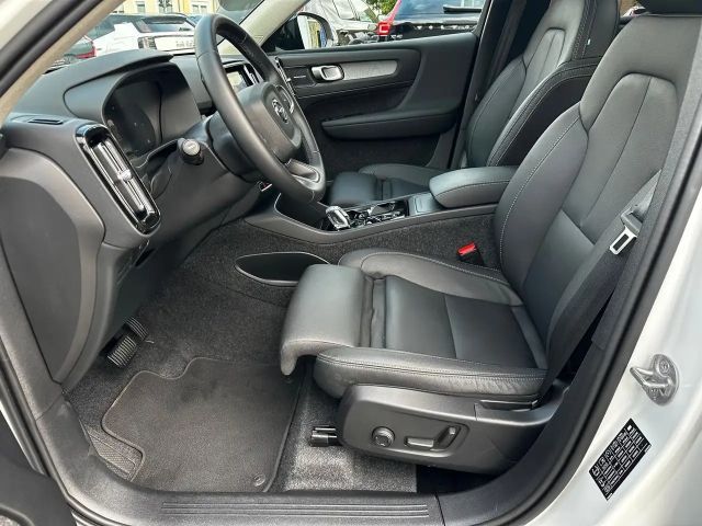 Volvo XC40 Dark Plus