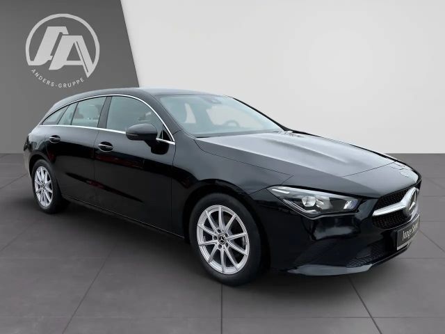 Mercedes-Benz CLA 200 CLA 200 d Shooting Brake