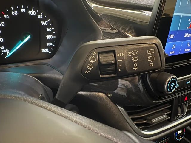 Ford Puma EcoBoost Titanium