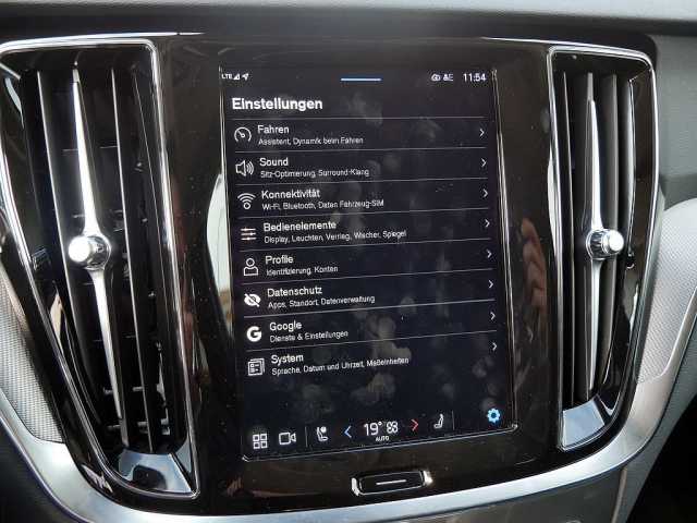 Volvo V60 AWD Plus T6