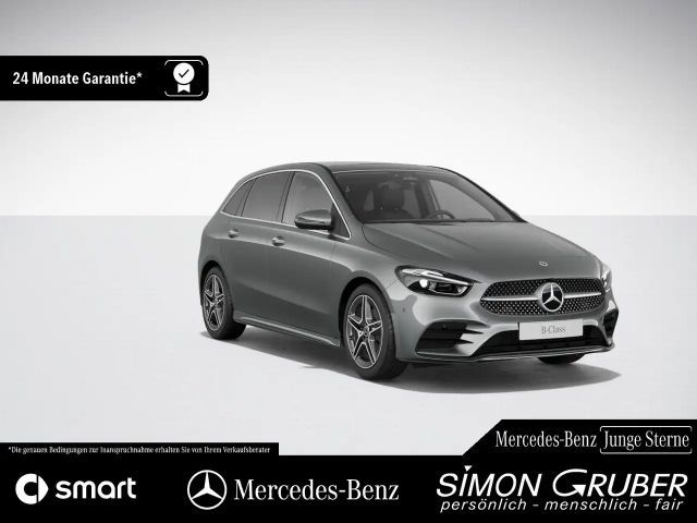 Mercedes-Benz B 200 AMG Line Sedan