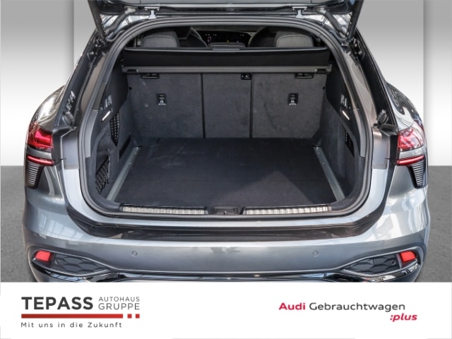 Audi A6 Avant Quattro S-Tronic