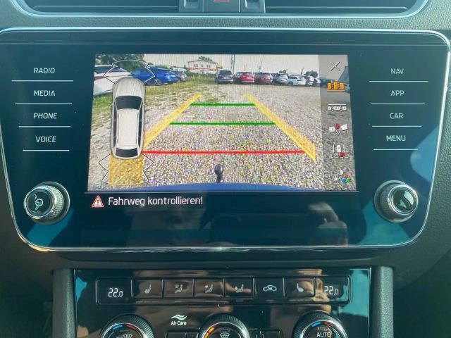 Skoda Superb 2.0 TDI Combi Style Style