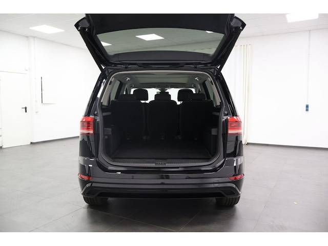 Volkswagen Touran 1.5 TSI DSG R-Line