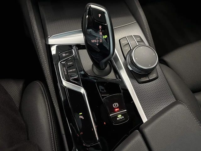 BMW 530 530d M-Sport xDrive