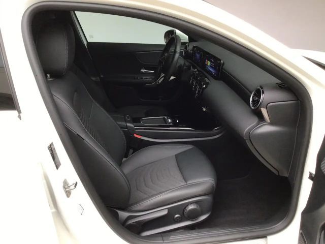 Mercedes-Benz A 180 Progressive