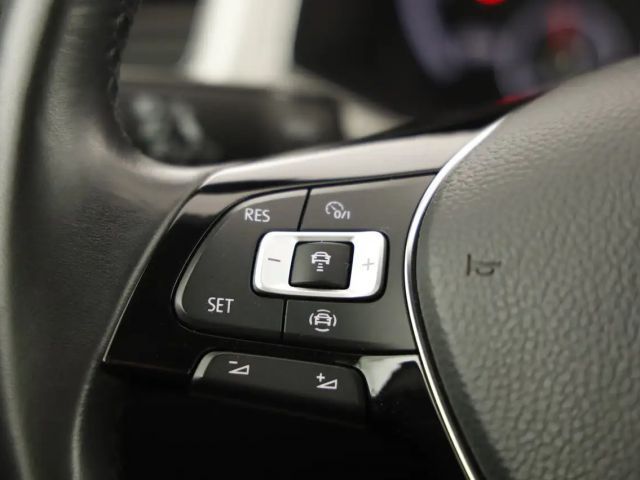 Volkswagen T-Roc Cabriolet Style