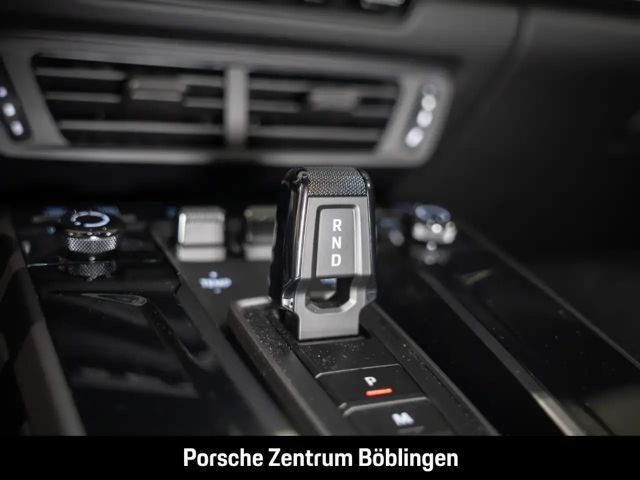 Porsche 911 992 Carrera Coupé