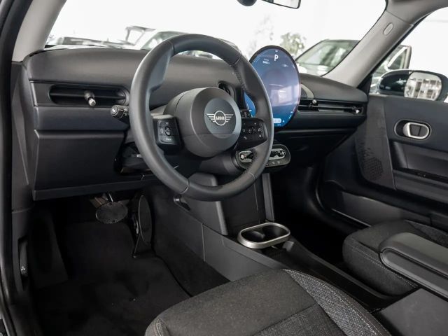 MINI Cooper Essential Trim LED NAVI KAMERA PDC