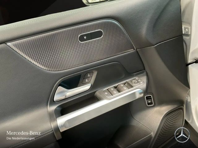 Mercedes-Benz EQB 300 4MATIC Progressive