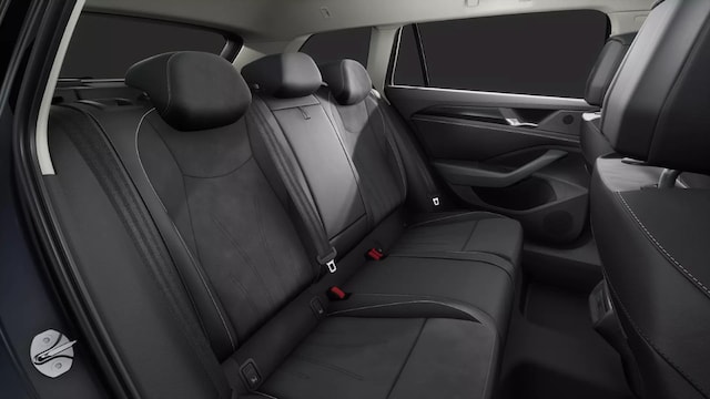 Volkswagen Passat 1.5 eTSI Business DSG Variant