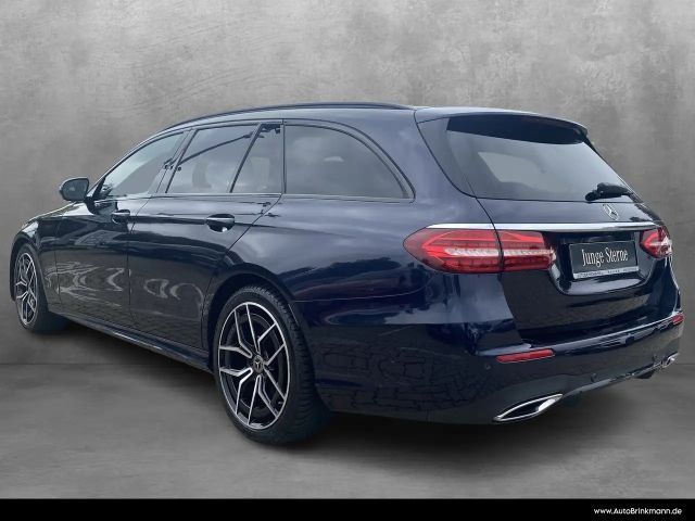 Mercedes-Benz E 220 AMG Line