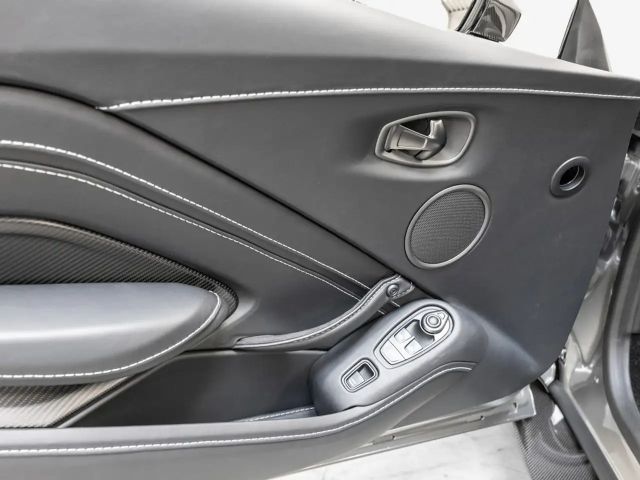 Aston Martin Vantage Roadster Carbon Exterior Performance Sitz