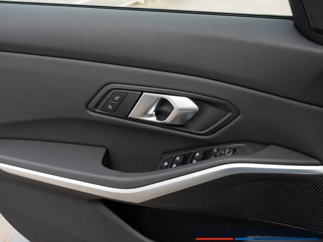 BMW 330 330i M-Sport Touring xDrive