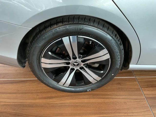 Mercedes-Benz C 180 AVANTGARDE Estate