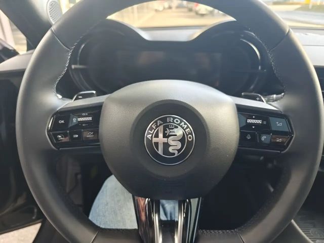 Alfa Romeo Junior Ibrida