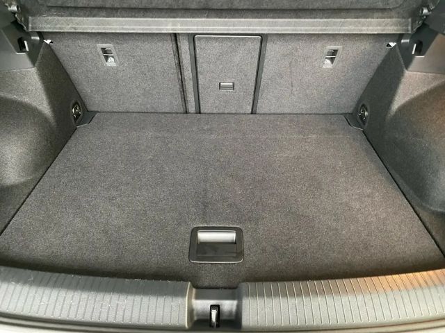 Volkswagen T-Roc 1.5 TSI DSG R-Line