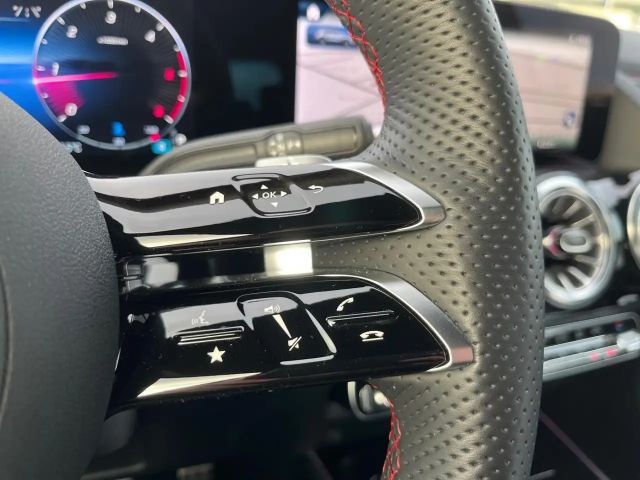 Mercedes-Benz GLA 200 AMG Line GLA 200 d