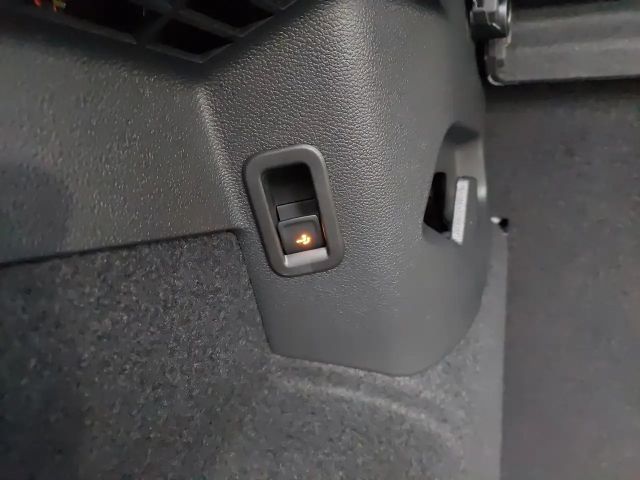 Volkswagen Golf DSG Sport