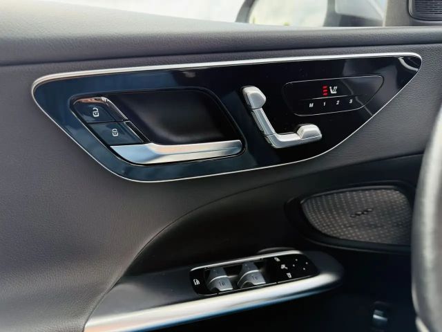 Mercedes-Benz C 220 AVANTGARDE C 220 d Estate