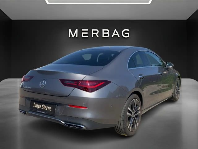 Mercedes-Benz CLA 180 Coupé Progressive