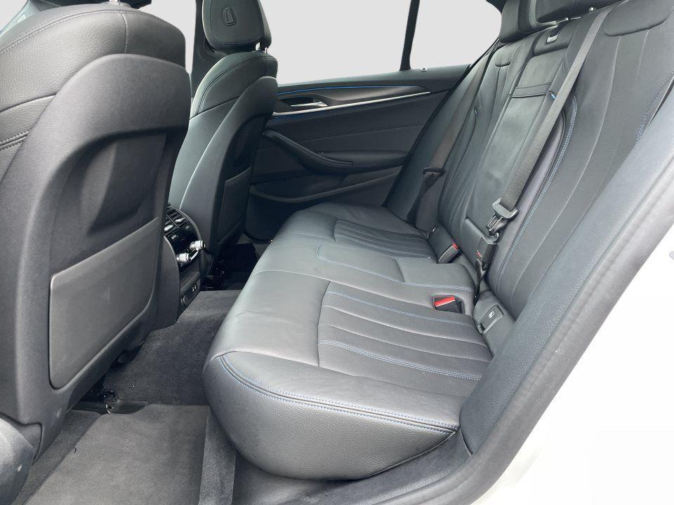 BMW 530 530e Sedan