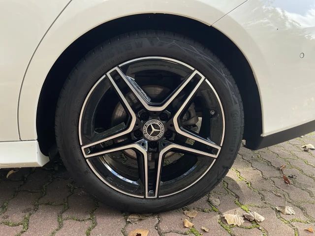 Mercedes-Benz CLA 180 AMG Line Shooting Brake