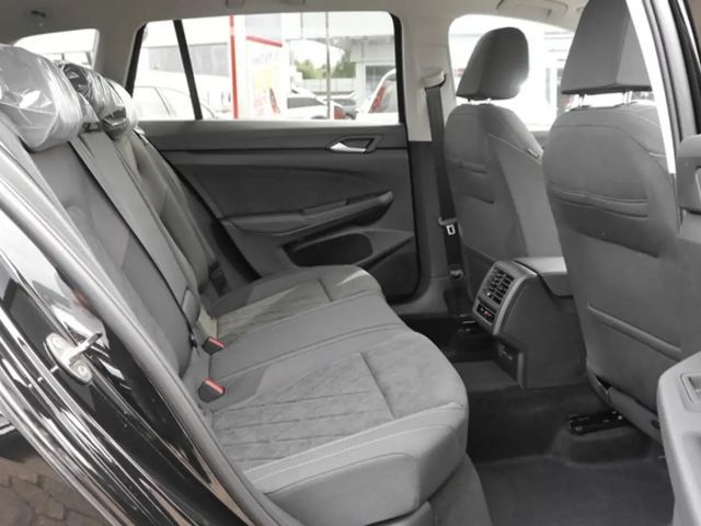 Volkswagen Golf DSG Golf VIII Style Variant