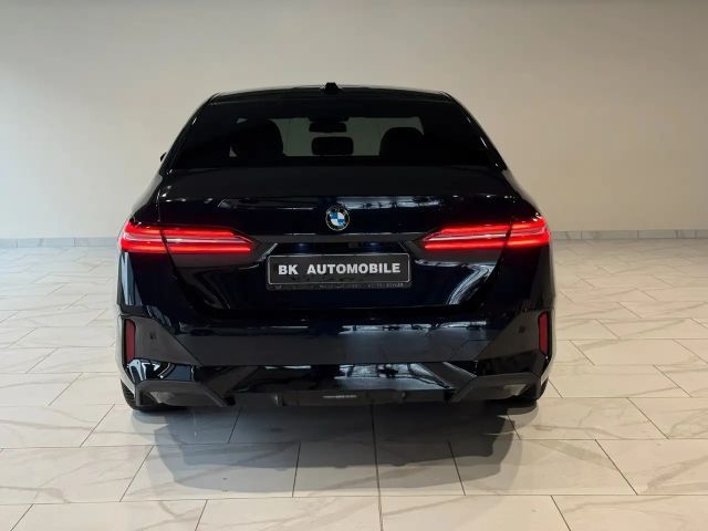 BMW 520 520i M-Sport Sedan