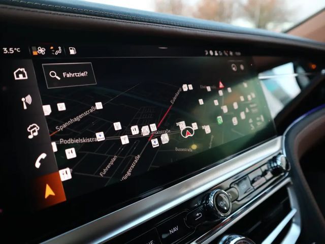 Bentley Flying Spur Hybrid V8