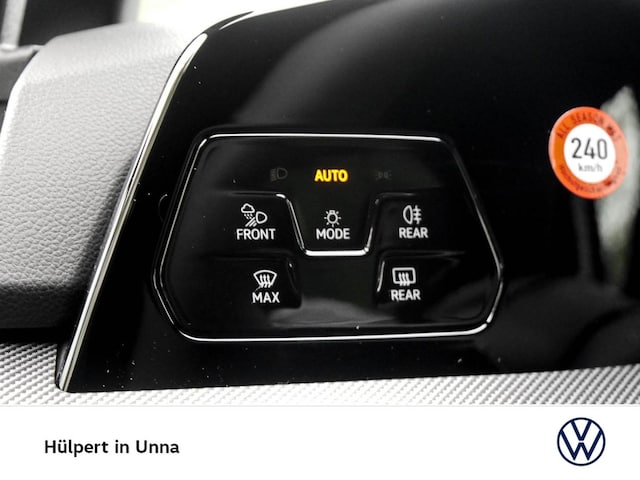 Volkswagen Golf 1.5 eTSI Golf VIII R-Line