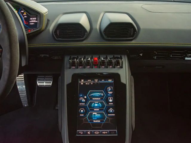 Lamborghini Huracan AWD EVO