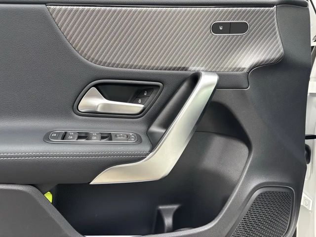 Mercedes-Benz A 180 A 180 PROGR+MBUX+MULTIBEAM+KAMERA+ASSIST+SHZ+DAB