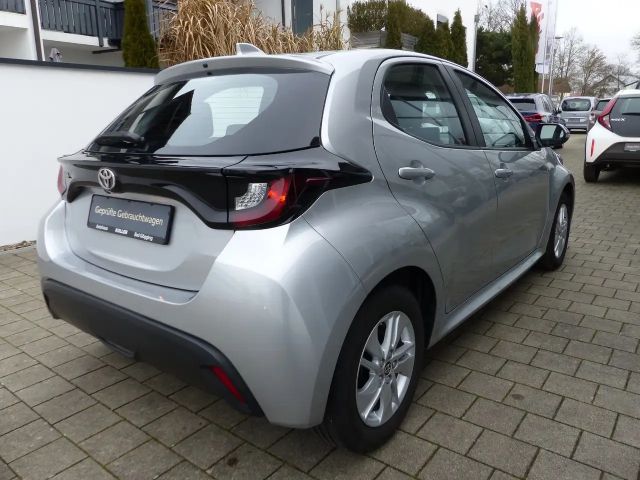Toyota Yaris Comfort Hatchback