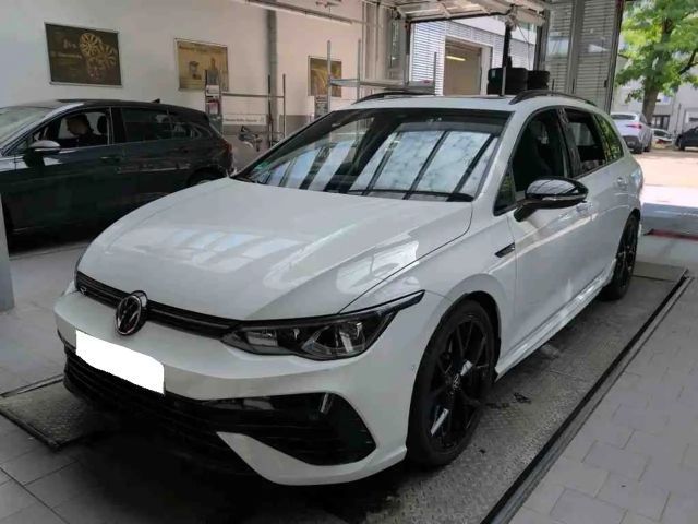 Volkswagen Golf 2.0 TSI IQ.Drive Variant