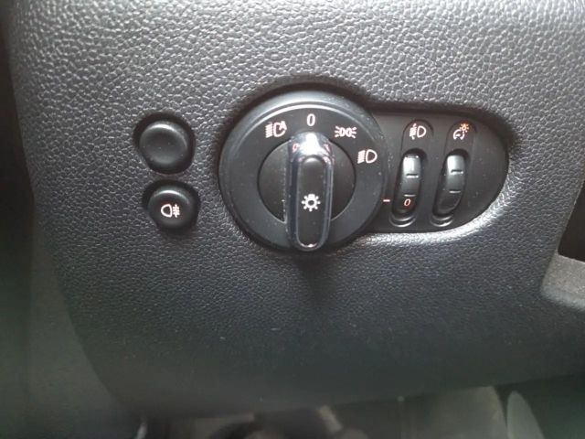 MINI Cooper Essential