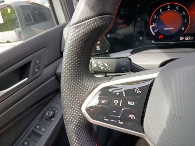 Volkswagen Golf 2.0 TSI GTI Golf VIII Sport