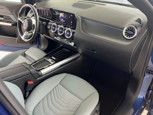 Mercedes-Benz GLA 200 Progressive